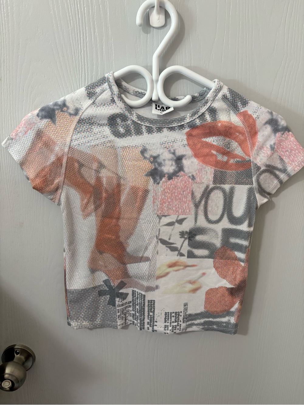 Harlow Graphic Short Sleeve Tee - Coral & Gray size medium